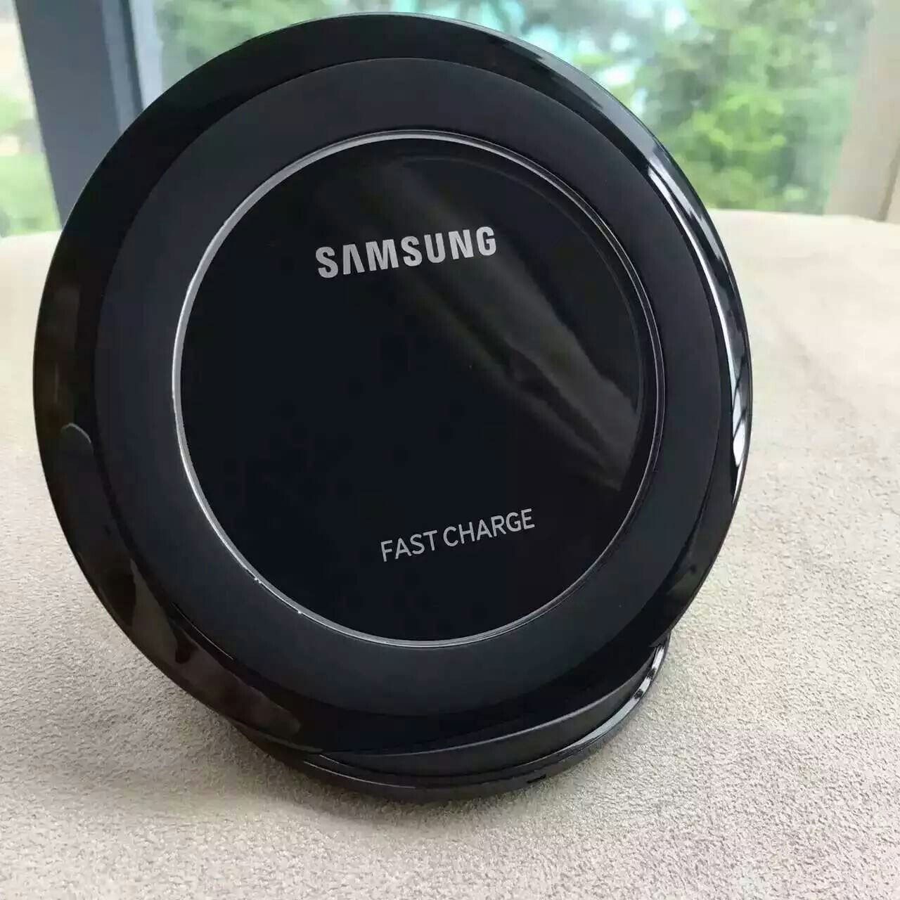 Đế sạc nhanh không dây Samsung